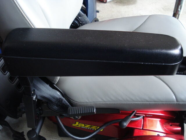 Pride Mobility Jazzy Armrest Pad, 1 OEM Black Vinyl, Full Length 14"Long - Image 3